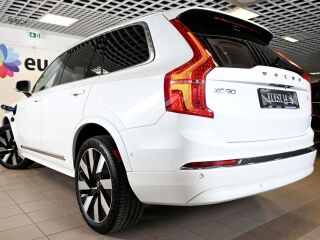 Volvo XC90 AWD T8 B&W 4C ULTIMATE BRIGHT XENIUM INTELLI  2.0 T8 Long Range Plug-in 335kW