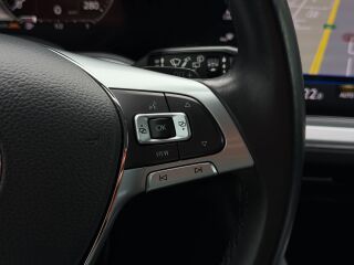 Volkswagen Touareg Elegance 4Motion 3.0 TDI 210кВ