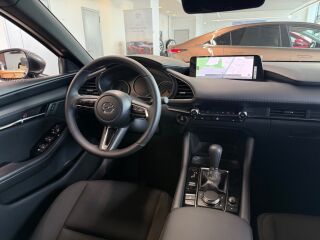 Mazda 3 e-Skyactiv G Centre-line 2.5 103kW
