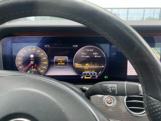 Mercedes-Benz E 220 2.0 143kW