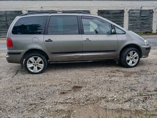 SEAT Alhambra 1.9 85кВ
