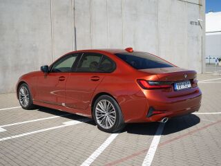 BMW 320 d xDrive Sport Line 2.0 R4 140kW