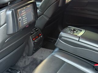 BMW 730 3.0 180кВ