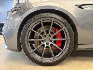 Mercedes-Benz E 63 AMG S 4.0 V8 BiTurbo 450kW