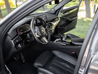 BMW 530 xDrive M-Pakett iPerfomance 2.0 185кВ