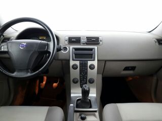 Volvo S40 Momentum 2.0 D4 100кВ