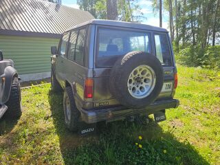 Isuzu Trooper 2.6 87kW