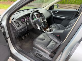 Volvo XC60 Summum 2.4 R5 D5 129kW