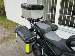 QJ Motor SRT 600 SX kohvritega 41kW