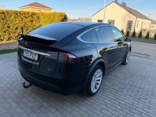 Tesla Model X 75D AWD 158kW