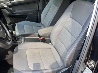 Volkswagen Golf Sportsvan 1.6 81кВ