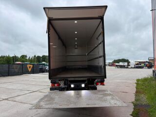 Mercedes-Benz Actros 1827 4x2 200kW