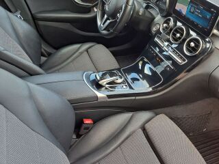 Mercedes-Benz C 220 CDI AVANTGARDE 2.0 R4 143kW