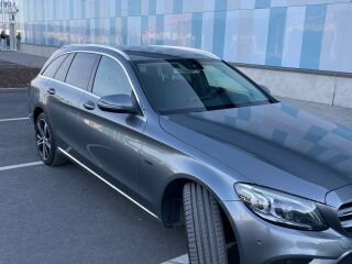 Mercedes-Benz C 300 2.0 143kW
