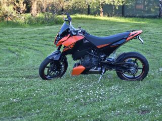 KTM 690 Duke