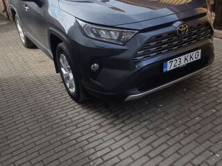 Toyota RAV4 Luxury 2.0 129kW