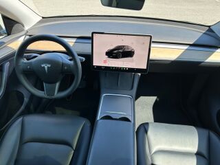 Tesla Model Y Long Range Dual Motor AWD 2022 153kW