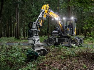 Liebherr A909 / A911 3.8 Kubota V3800 80kW