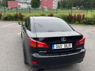 Lexus IS 220 2.2 130kW