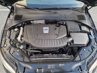 Volvo XC70 MOMENTUM AWD 4X4 2.4 R5 120kW