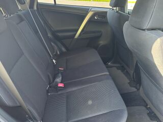 Toyota RAV4 2.0 111kW