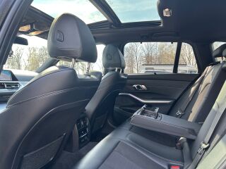 BMW 330 3.0 195kW