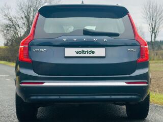 Volvo XC90 Inscription Plus Bright AWD 2.0 B5 KERS Mild Hybrid 183kW