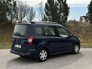 Ford Tourneo Courier 1.0 74kW