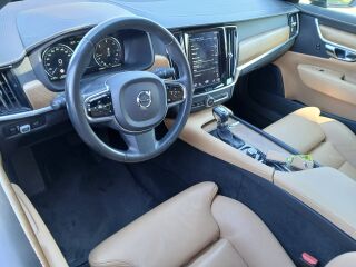 Volvo S90 INSCRIPTION 2.0 D 140кВ