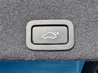 Volvo XC60 Ocean Race Black Edition 2.0 D3 110kW