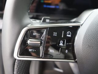 Renault Scenic E-TECH ELECTRIC Iconic Long Range 160kW