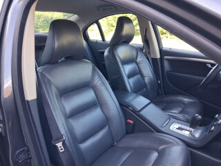 Volvo S80 SUMMUM 2.4 D5 136кВ