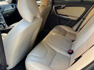 Volvo V60 Summum Plug-In Hybrid 2.4 D6 158kW