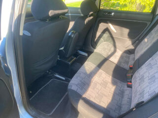 Volkswagen Passat 1.6 74kW