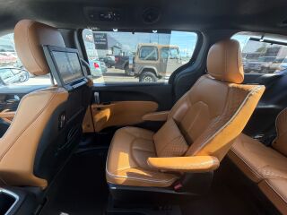 Chrysler Pacifica Pinnacle 3.6 V6 Pentastar 162kW