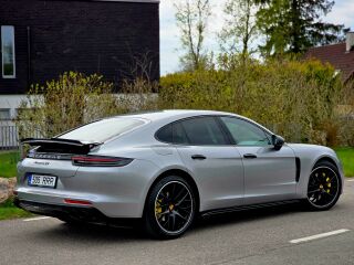 Porsche Panamera 4S V8 Diesel Sport Chrono 4.0 310kW