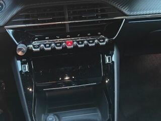 Peugeot 2008 GT 57kW
