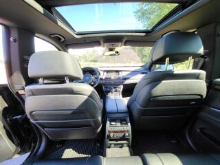 BMW 550 GT M-pakett 4.4 V8 330kW