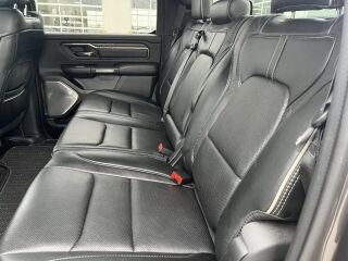 Ram 1500 Limited Night Crew Cab 5.7 V8 Hemi 395hp