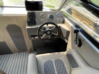 Sunbird 218 5.7 V8 184kW