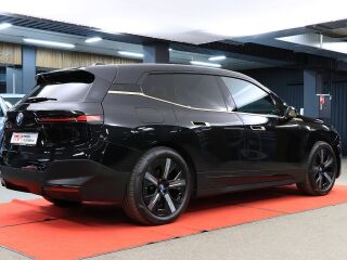 BMW iX xDrive 40 240кВ