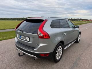 Volvo XC60 Summum 2.4 R5 D5 129кВ