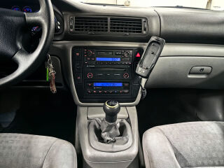 Volkswagen Passat COMFORTLINE 1.9 74кВ