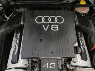 Audi S6 4.2 V8 213кВ