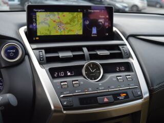 Lexus NX 300h 2.5 114kW