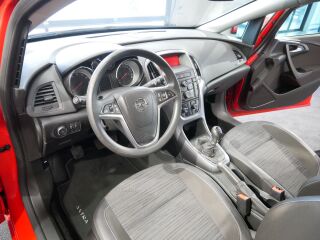 Opel Astra NOTCHBACK 1.6 85kW