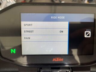 KTM 1290 Super Duke R Gen 2 V2 130kW