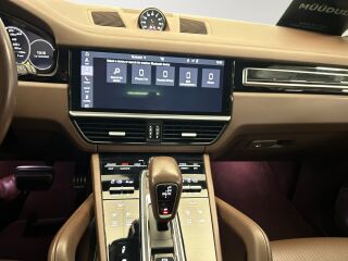 Porsche Cayenne Turbo 4.0 404kW