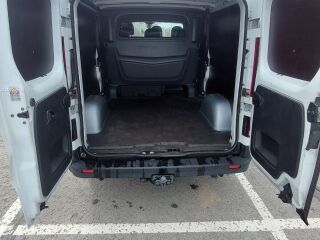 Nissan NV300 1.6 92кВ