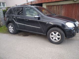 Mercedes-Benz ML 320 3.0 165kW